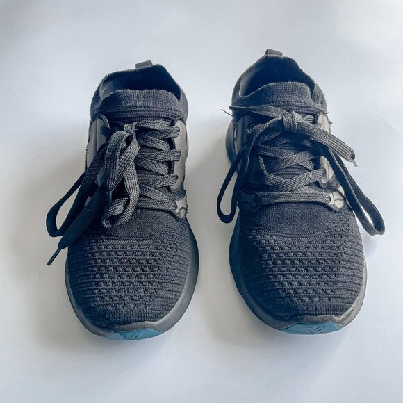 SOLD VESSI Everyday 2.0 Onyx Black On Black Waterproof Lightweight Men’s Shoes - Picture 1 of 7